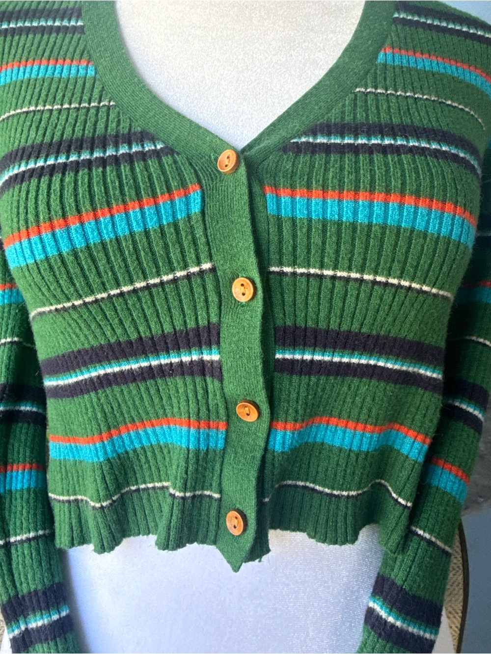 Timing Green Striped Cropped V-Neck Cardigan - Picture 3 of 6